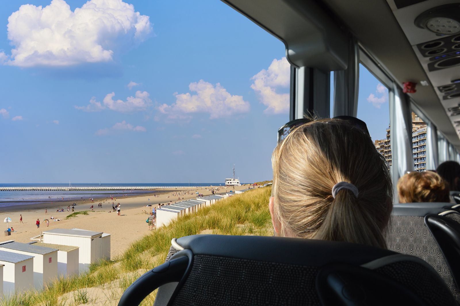 Busreis naar zee